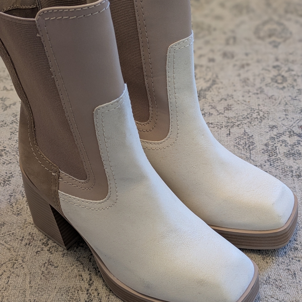 Altar'd State Cream and Tan Heeled Boots EUC Autumn Fall Festival Cowgirl Boho